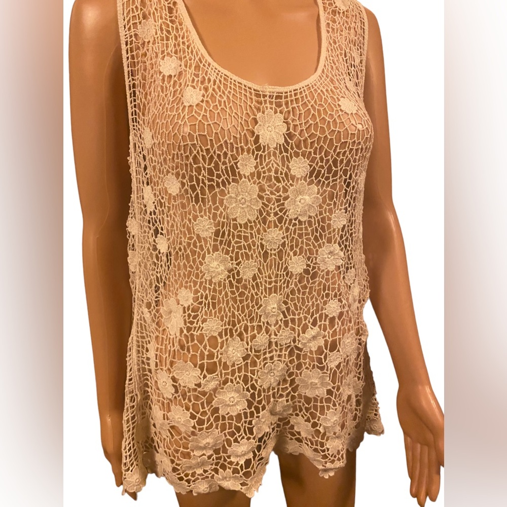 BONGO Plus size 3X crocheted layering blouse